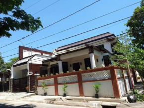 3-bedroom House in Muntinlupa City